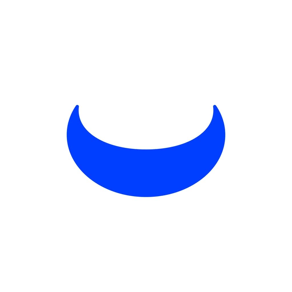 Webull Canada logo